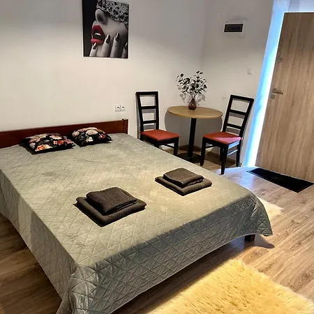 Wolnica Apartment *